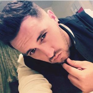 Meet your Posher, Max